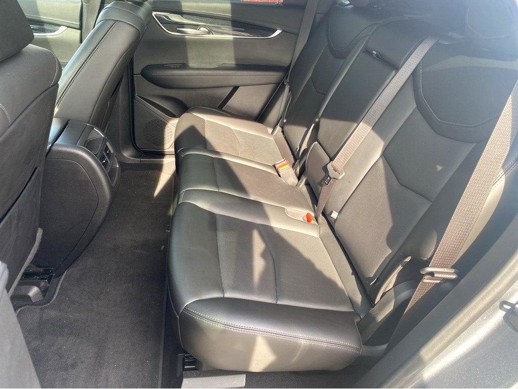 2022 Cadillac XT5 FWD Premium Luxury