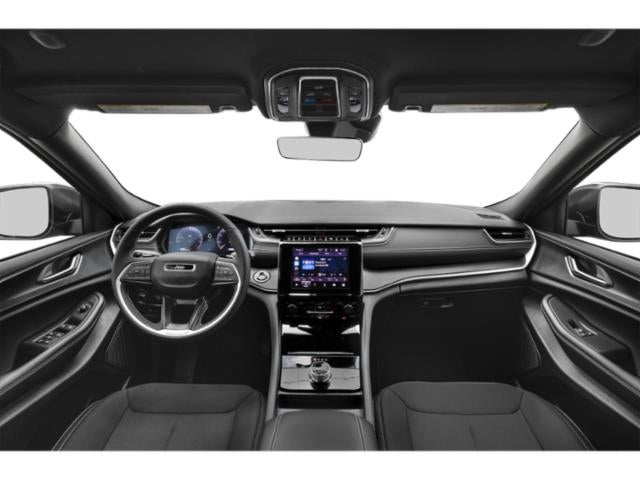 2025 Jeep Grand Cherokee Laredo 4x2