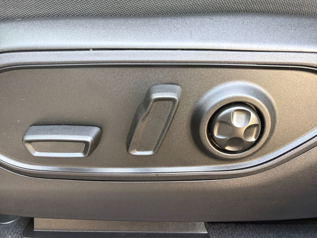 2026 Jeep Grand Cherokee GRAND CHEROKEE LAREDO X 4X2