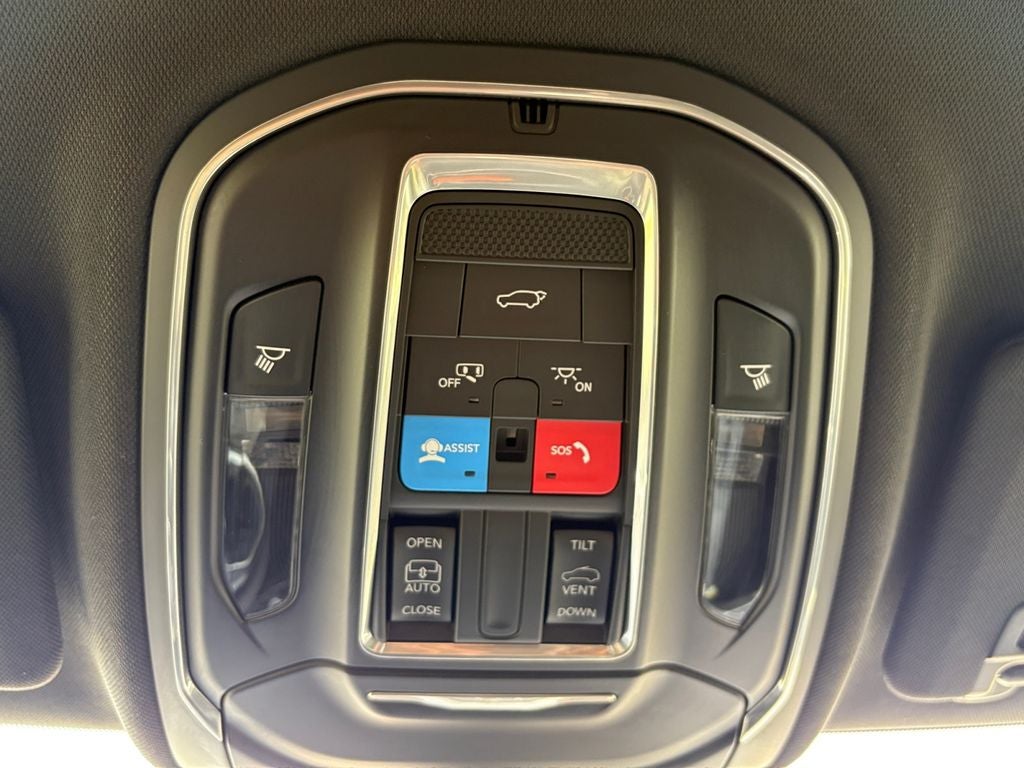 2026 Jeep Grand Cherokee GRAND CHEROKEE LAREDO X 4X2