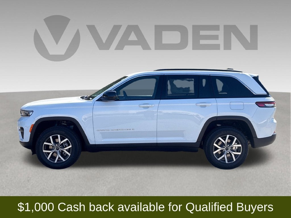 2027 Jeep Grand Cherokee GRAND CHEROKEE LAREDO 4X2