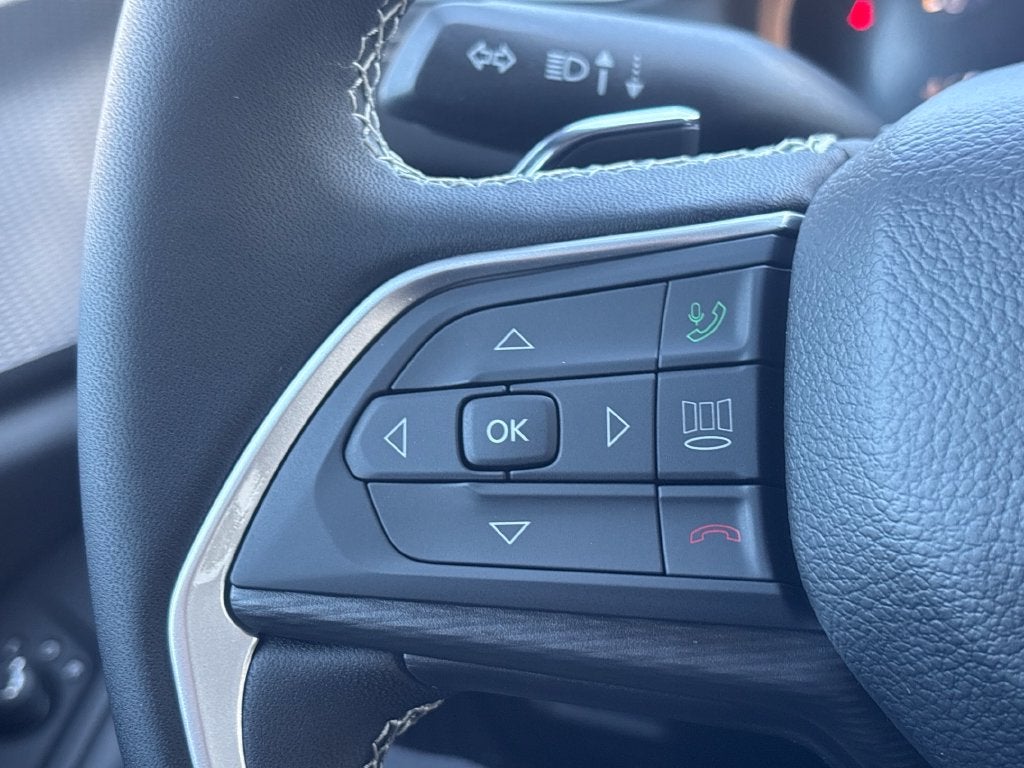 2027 Jeep Grand Cherokee GRAND CHEROKEE LAREDO 4X2