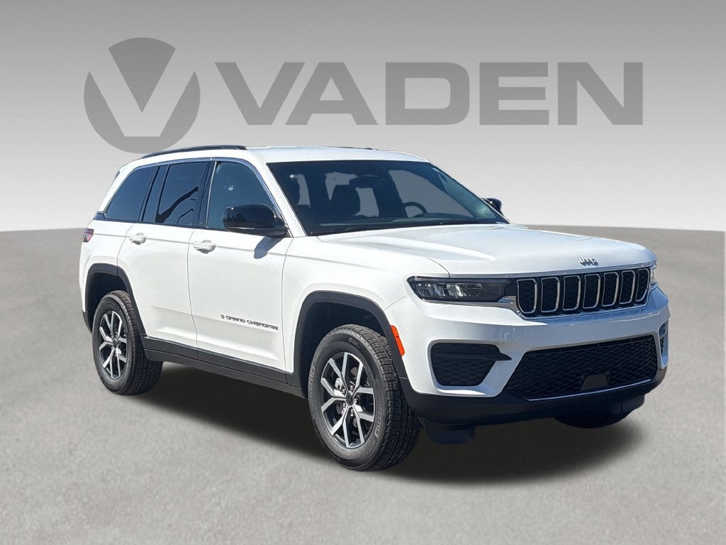 2027 Jeep Grand Cherokee GRAND CHEROKEE LAREDO 4X2