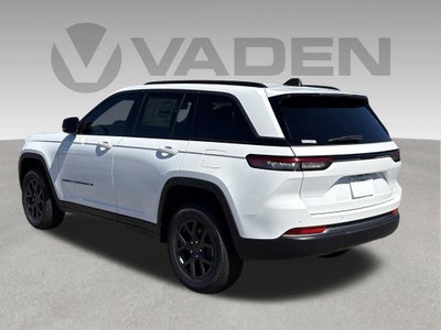 2027 Jeep Grand Cherokee GRAND CHEROKEE LAREDO ALTITUDE 4X2