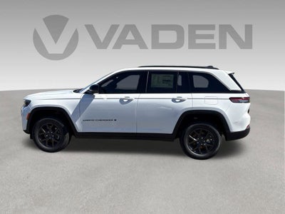 2027 Jeep Grand Cherokee GRAND CHEROKEE LAREDO ALTITUDE 4X2
