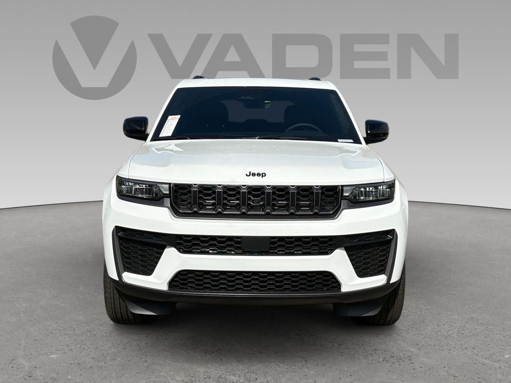 2026 Jeep Grand Cherokee GRAND CHEROKEE LAREDO ALTITUDE 4X2