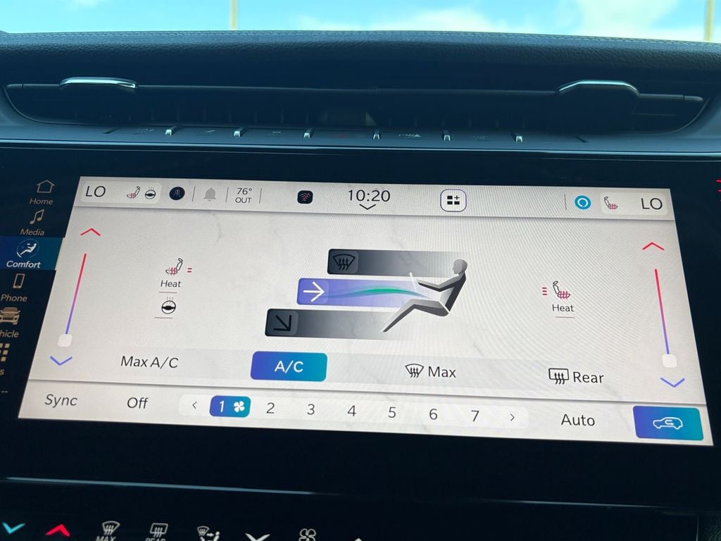 2026 Jeep Grand Cherokee GRAND CHEROKEE LAREDO ALTITUDE 4X2