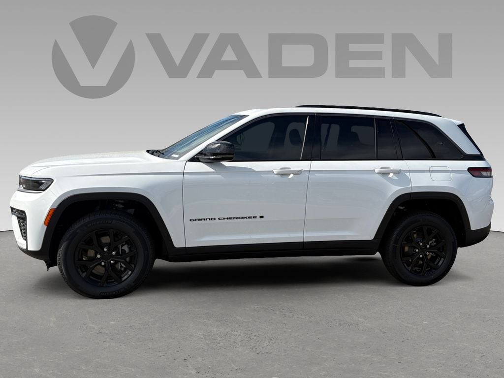 2026 Jeep Grand Cherokee GRAND CHEROKEE LAREDO ALTITUDE 4X2