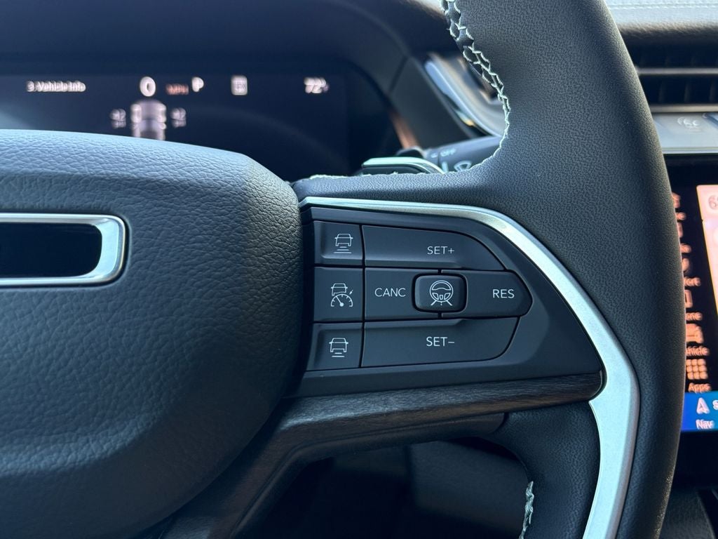 2026 Jeep Grand Cherokee GRAND CHEROKEE LAREDO ALTITUDE 4X2