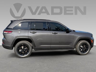 2026 Jeep Grand Cherokee GRAND CHEROKEE LAREDO ALTITUDE 4X2