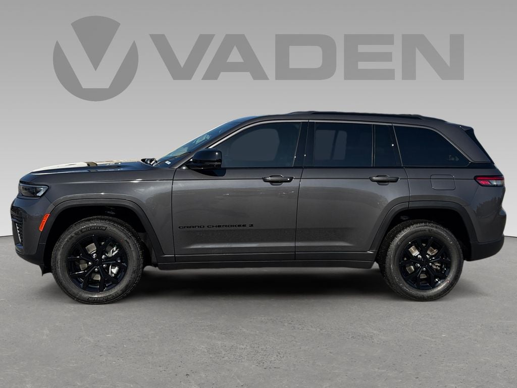 2026 Jeep Grand Cherokee GRAND CHEROKEE LAREDO ALTITUDE 4X2