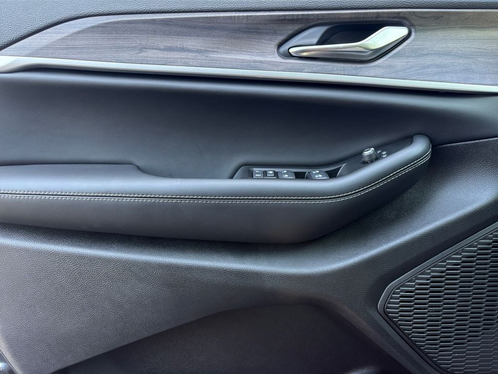 2026 Jeep Grand Cherokee GRAND CHEROKEE LAREDO ALTITUDE 4X2