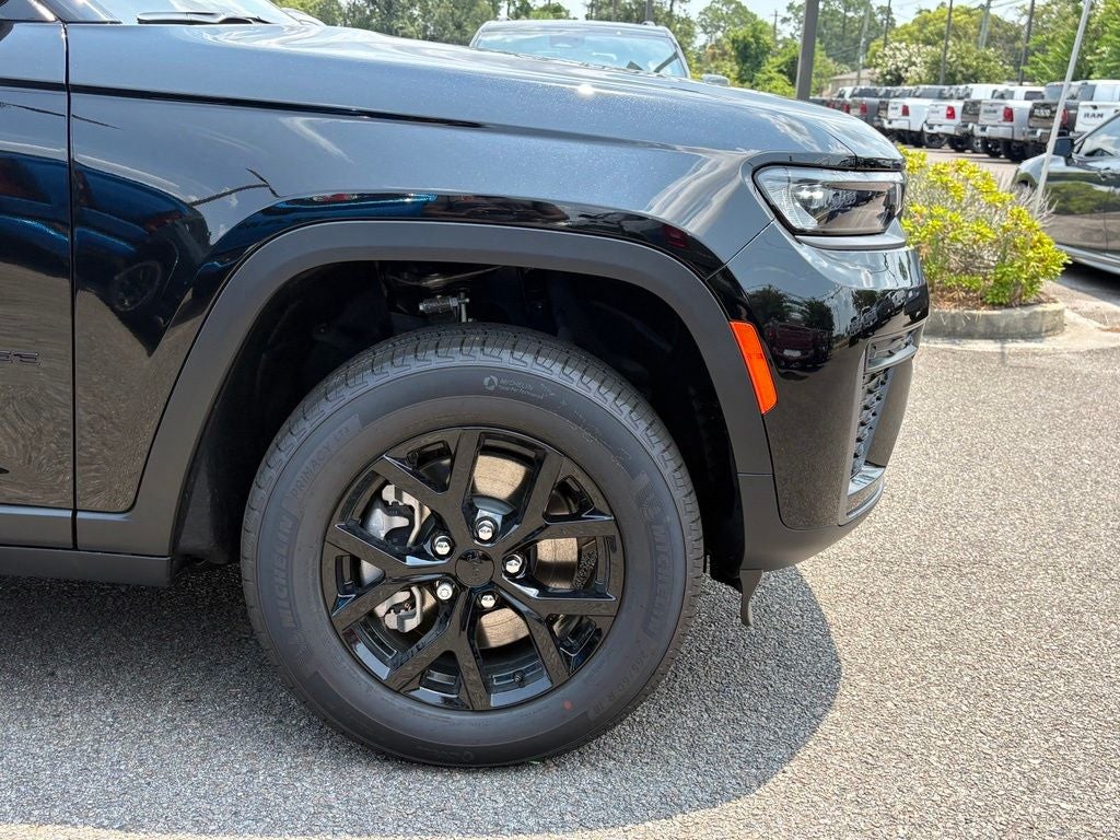 2026 Jeep Grand Cherokee GRAND CHEROKEE LAREDO ALTITUDE 4X2