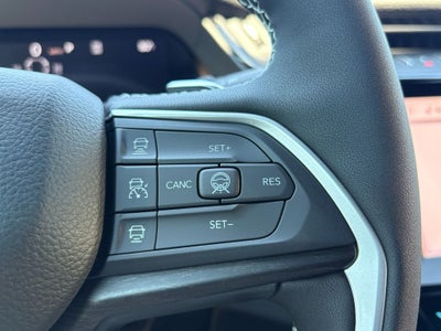 2026 Jeep Grand Cherokee GRAND CHEROKEE L LAREDO ALTITUDE 4X2