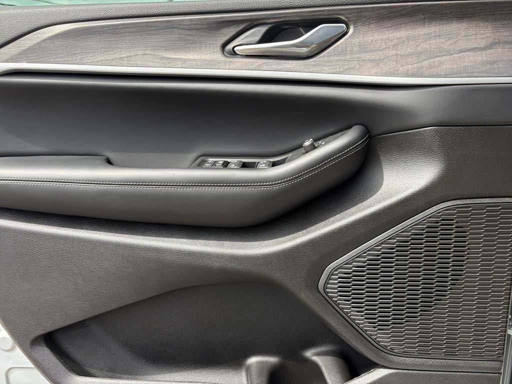 2026 Jeep Grand Cherokee GRAND CHEROKEE L LAREDO ALTITUDE 4X2