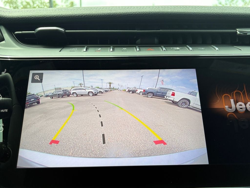 2026 Jeep Grand Cherokee GRAND CHEROKEE L LAREDO ALTITUDE 4X2