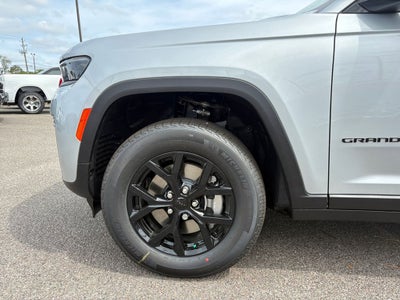 2026 Jeep Grand Cherokee GRAND CHEROKEE L LAREDO ALTITUDE 4X2