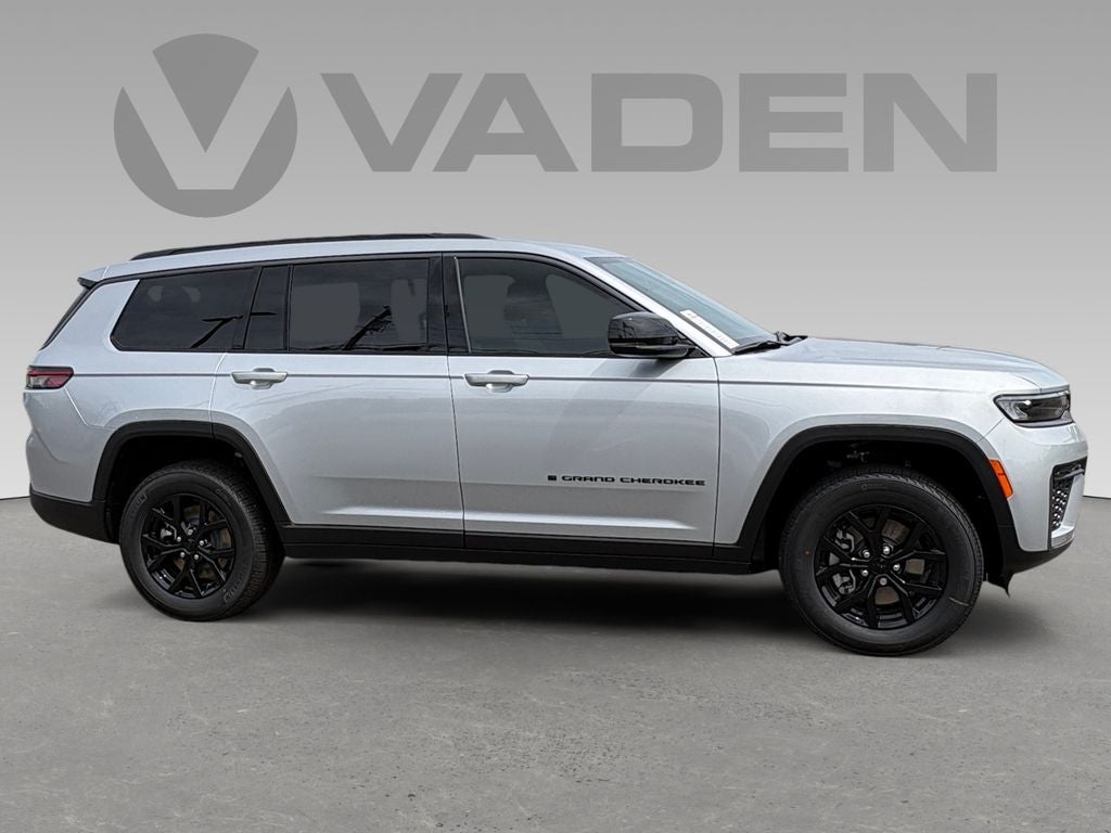 2026 Jeep Grand Cherokee GRAND CHEROKEE L LAREDO ALTITUDE 4X2