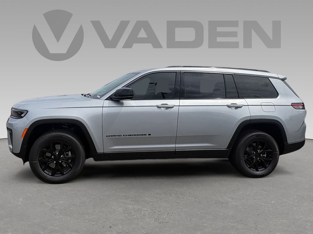 2026 Jeep Grand Cherokee GRAND CHEROKEE L LAREDO ALTITUDE 4X2
