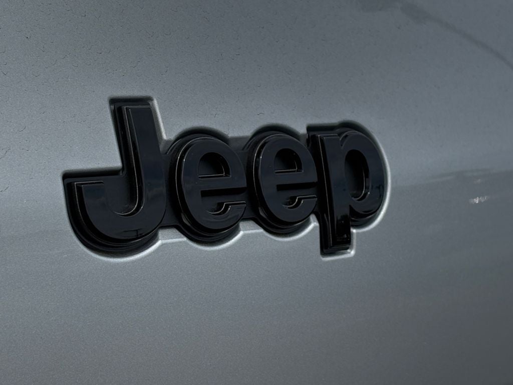 2026 Jeep Grand Cherokee GRAND CHEROKEE L LAREDO ALTITUDE 4X2