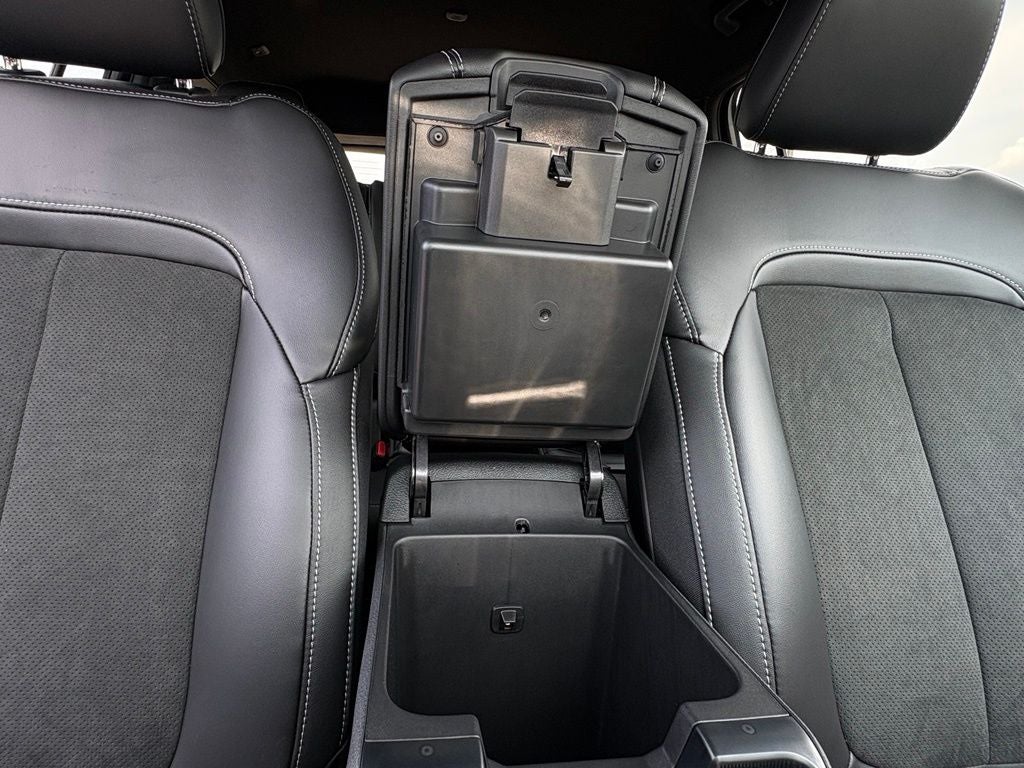 2026 Jeep Grand Cherokee GRAND CHEROKEE L LAREDO ALTITUDE 4X2