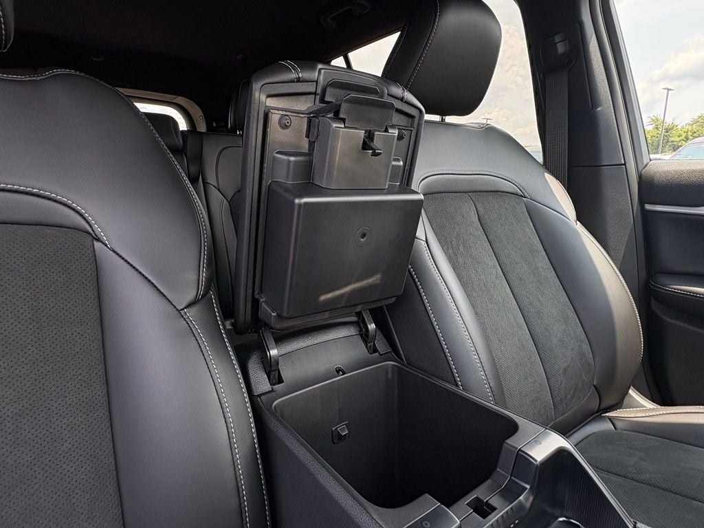 2026 Jeep Grand Cherokee GRAND CHEROKEE L LAREDO ALTITUDE 4X2
