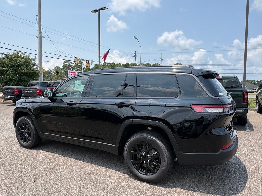 2026 Jeep Grand Cherokee GRAND CHEROKEE L LAREDO ALTITUDE 4X2