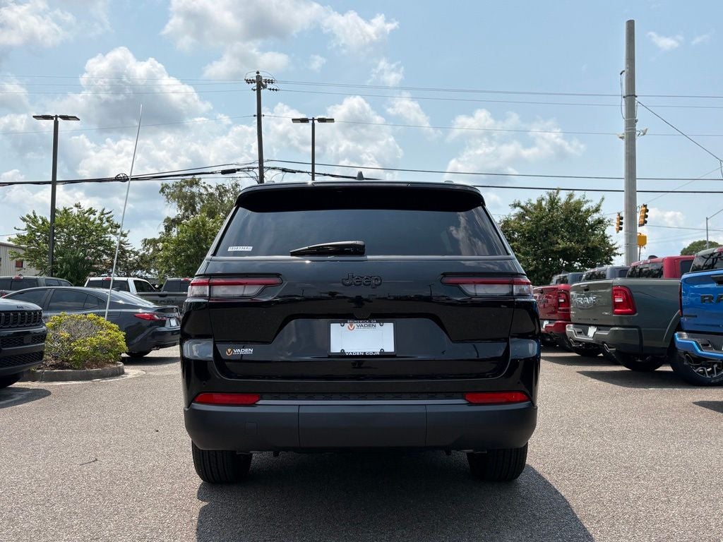 2026 Jeep Grand Cherokee GRAND CHEROKEE L LAREDO ALTITUDE 4X2