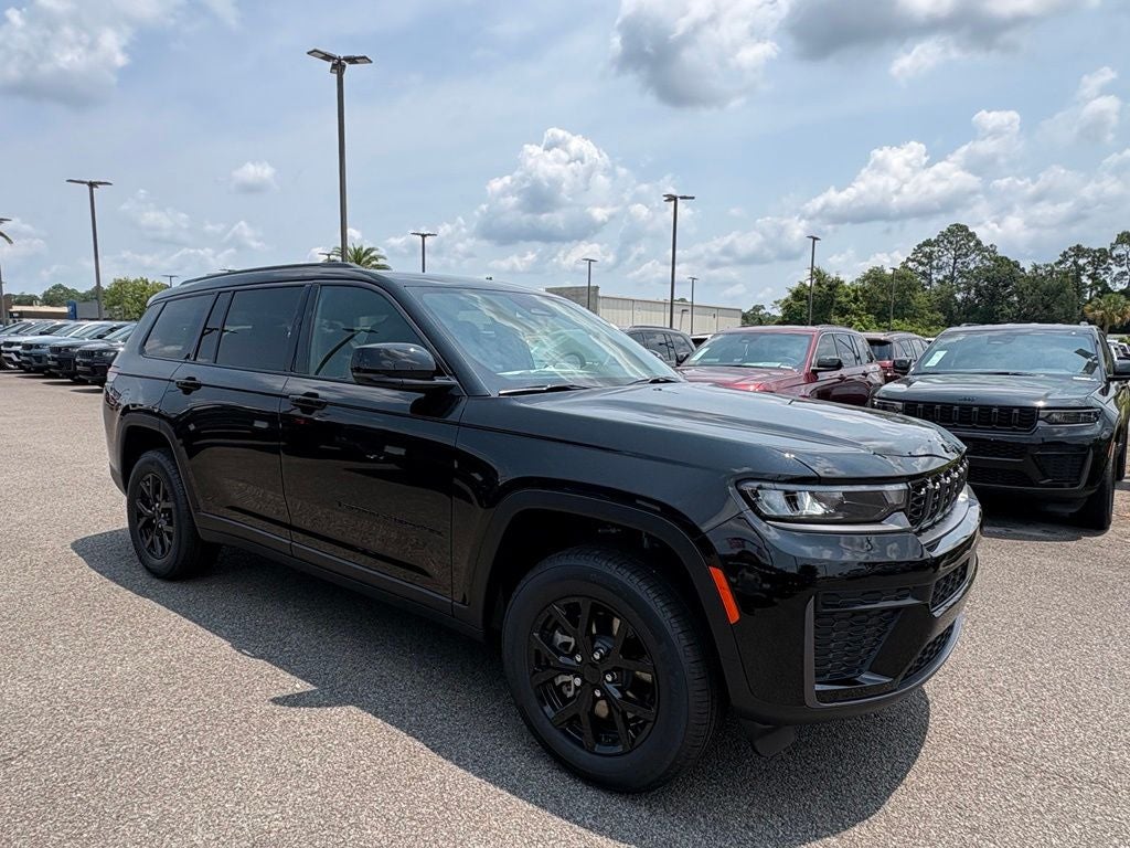 2026 Jeep Grand Cherokee GRAND CHEROKEE L LAREDO ALTITUDE 4X2