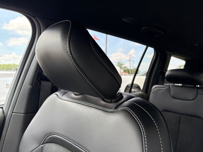 2026 Jeep Grand Cherokee GRAND CHEROKEE L LAREDO ALTITUDE 4X2