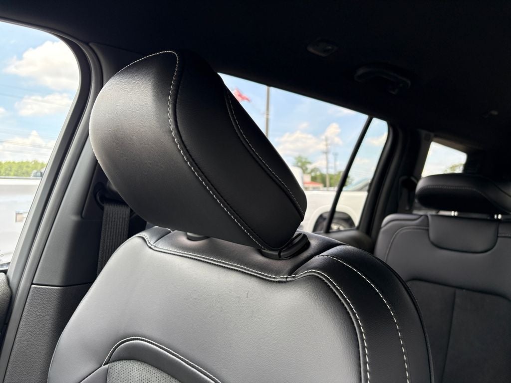 2026 Jeep Grand Cherokee GRAND CHEROKEE L LAREDO ALTITUDE 4X2