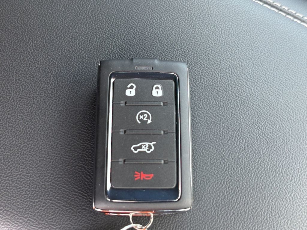 2026 Jeep Grand Cherokee GRAND CHEROKEE L LAREDO ALTITUDE 4X2