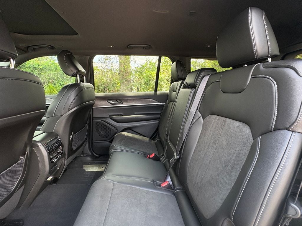 2026 Jeep Grand Cherokee GRAND CHEROKEE L LAREDO ALTITUDE 4X2
