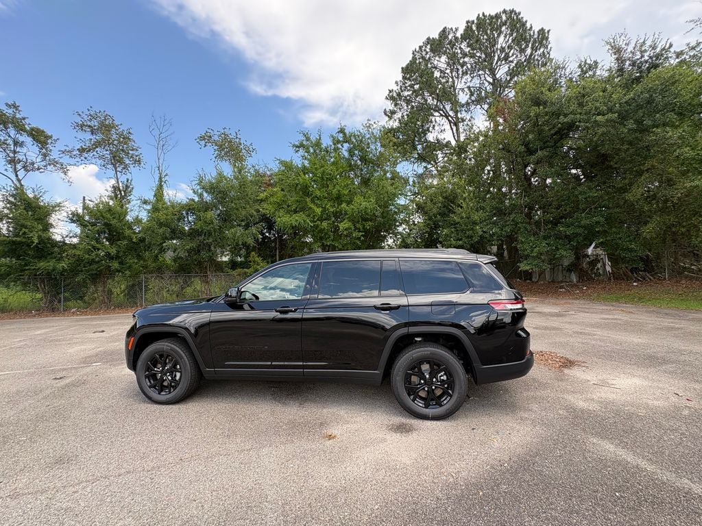2026 Jeep Grand Cherokee GRAND CHEROKEE L LAREDO ALTITUDE 4X2