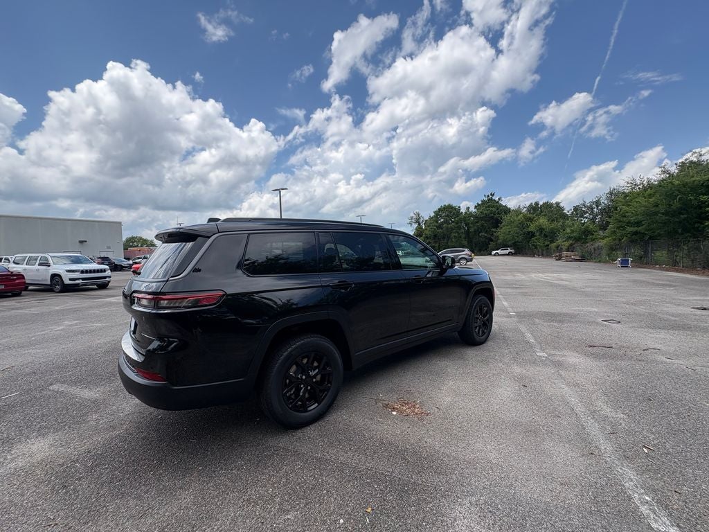 2026 Jeep Grand Cherokee GRAND CHEROKEE L LAREDO ALTITUDE 4X2
