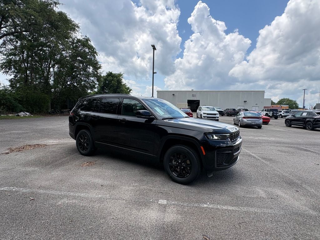 2026 Jeep Grand Cherokee GRAND CHEROKEE L LAREDO ALTITUDE 4X2