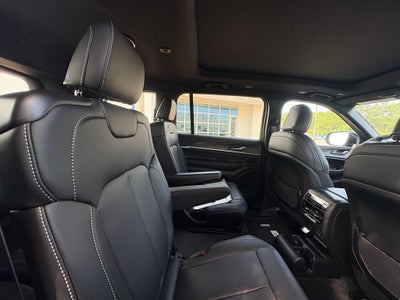 2026 Jeep Grand Cherokee GRAND CHEROKEE L LIMITED 4X2