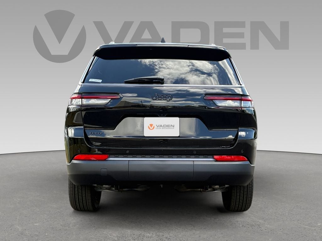2026 Jeep Grand Cherokee GRAND CHEROKEE L LAREDO ALTITUDE 4X4