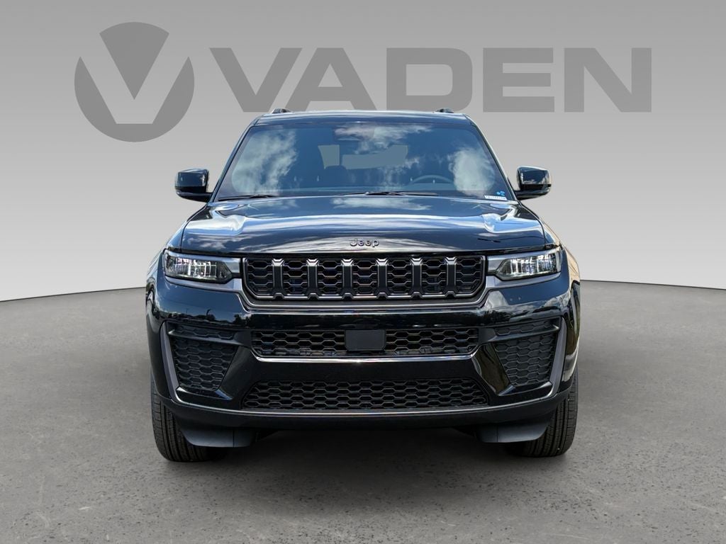 2026 Jeep Grand Cherokee GRAND CHEROKEE L LAREDO ALTITUDE 4X4