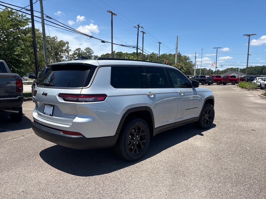2026 Jeep Grand Cherokee GRAND CHEROKEE L LAREDO ALTITUDE 4X4