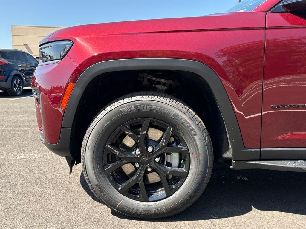 2026 Jeep Grand Cherokee GRAND CHEROKEE L LAREDO ALTITUDE 4X4