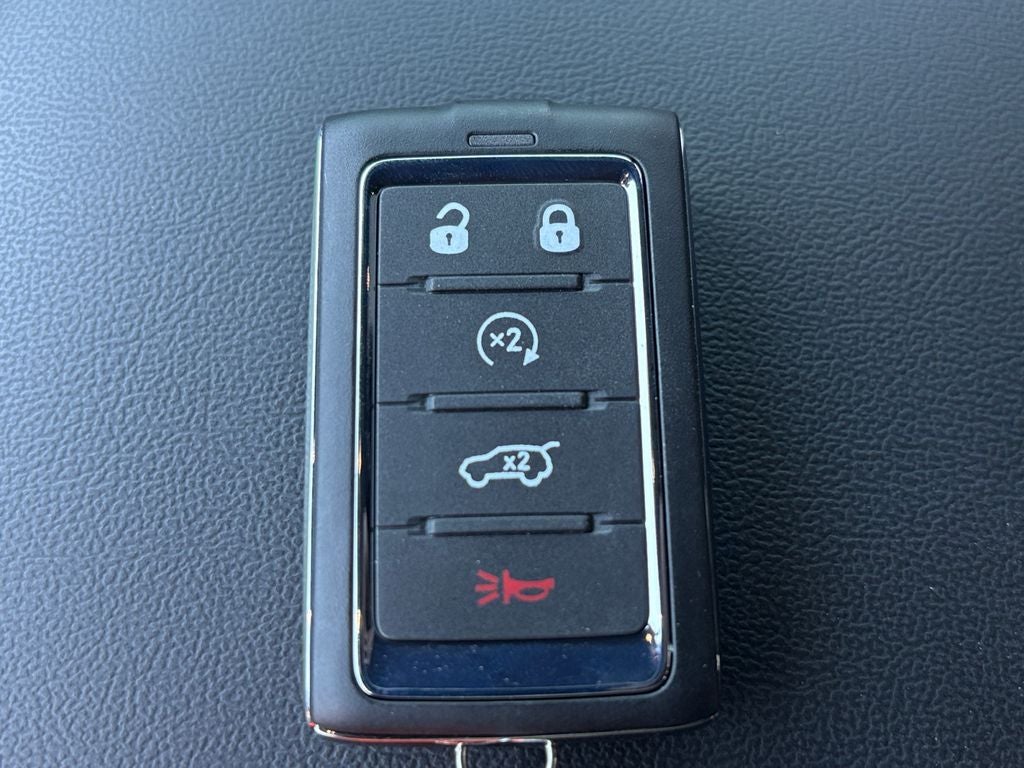 2026 Jeep Grand Cherokee GRAND CHEROKEE L LAREDO ALTITUDE 4X4