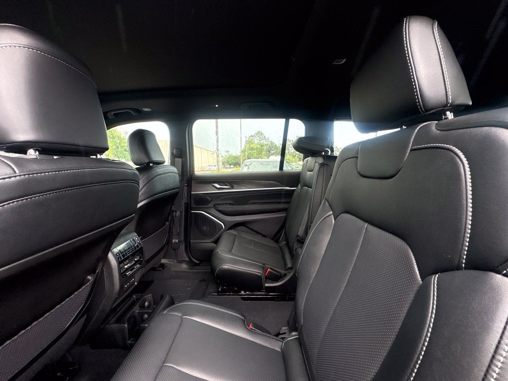 2027 Jeep Grand Cherokee Limited Reserve
