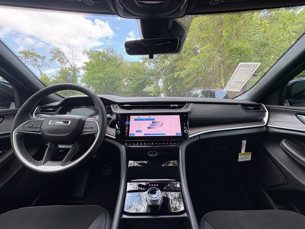 2027 Jeep Grand Cherokee Limited Reserve