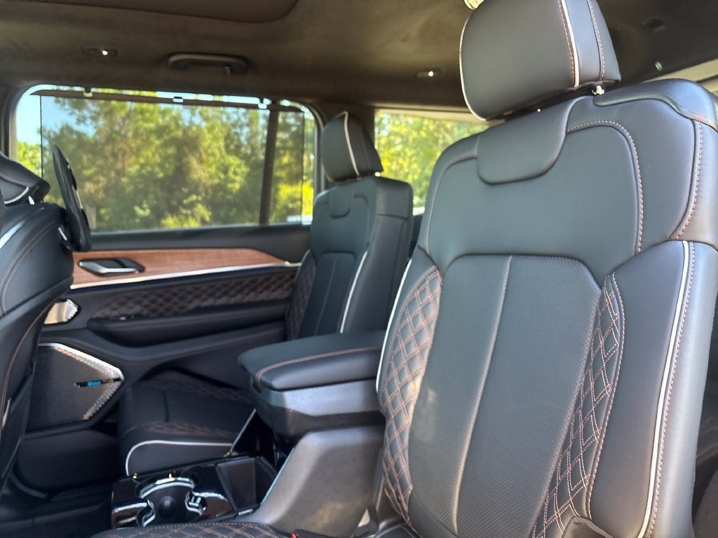 2027 Jeep Grand Cherokee GRAND CHEROKEE L SUMMIT 4X4