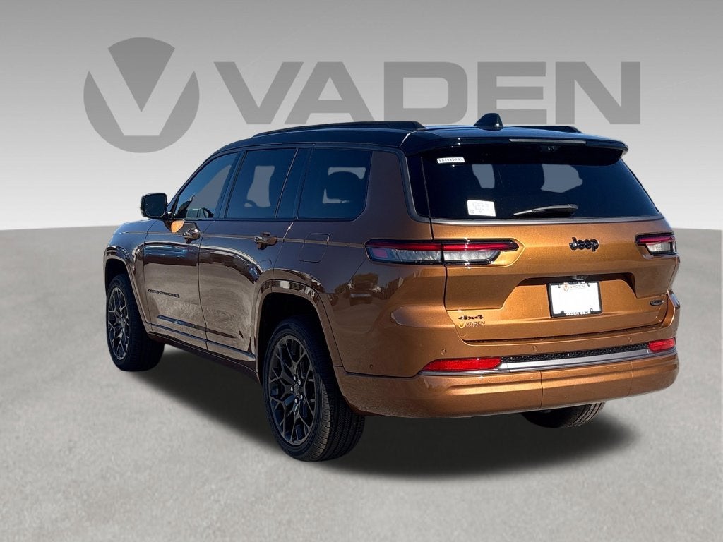 2027 Jeep Grand Cherokee GRAND CHEROKEE L SUMMIT 4X4