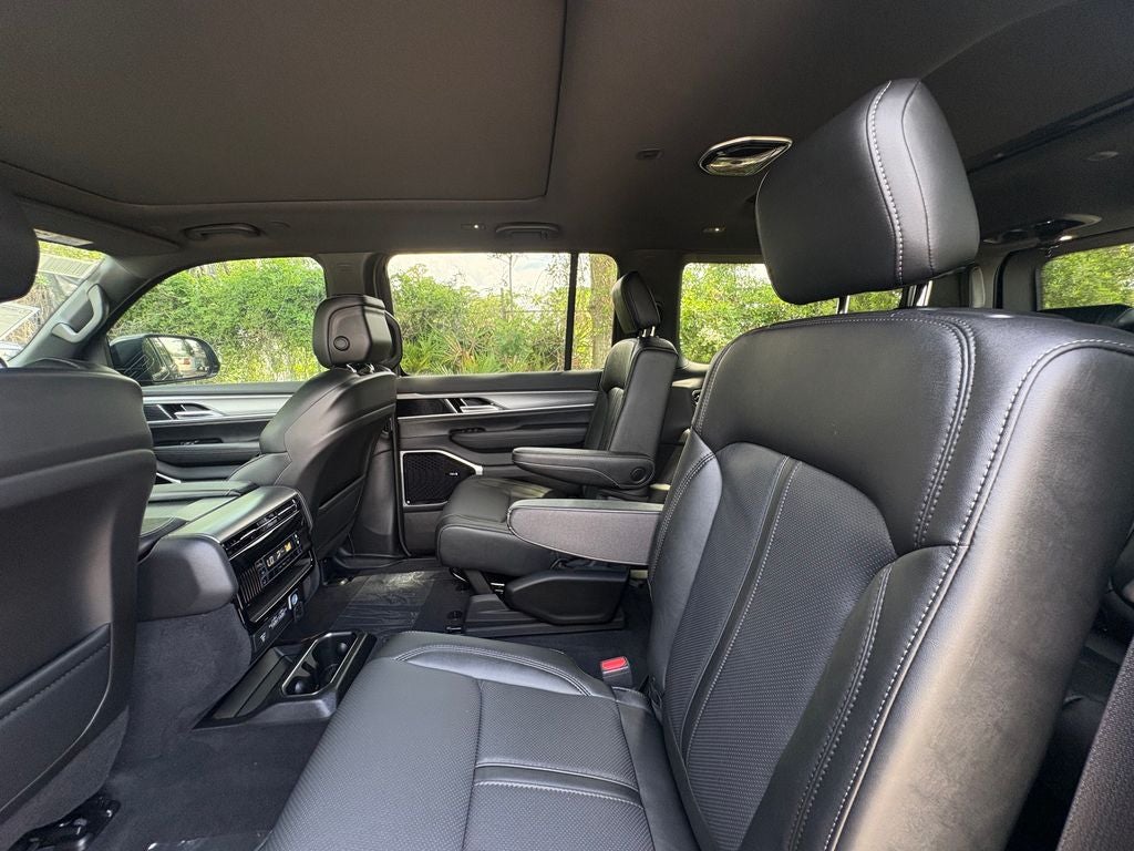2026 Jeep Grand Wagoneer GRAND WAGONEER L LIMITED ALTITUDE 4X4