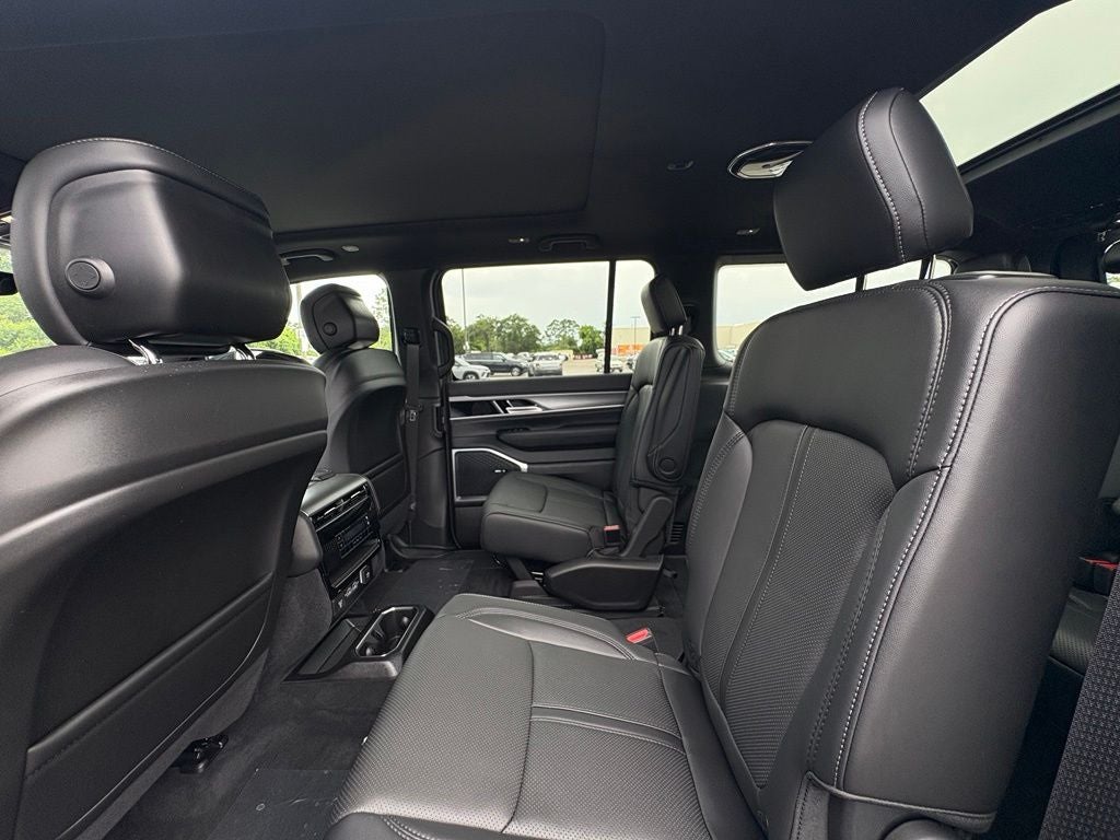 2026 Jeep Grand Wagoneer GRAND WAGONEER UPLAND 4X4