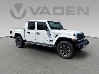 2026 Jeep Gladiator GLADIATOR SAHARA 4X4