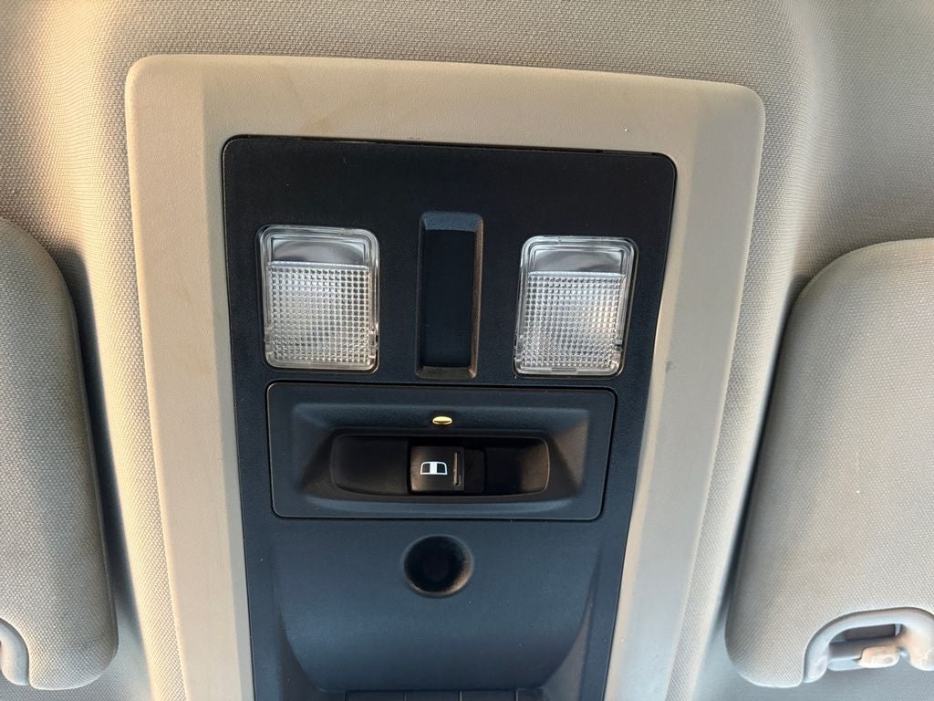 2020 RAM 1500 Classic SLT Crew Cab 4x2 6'4' Box